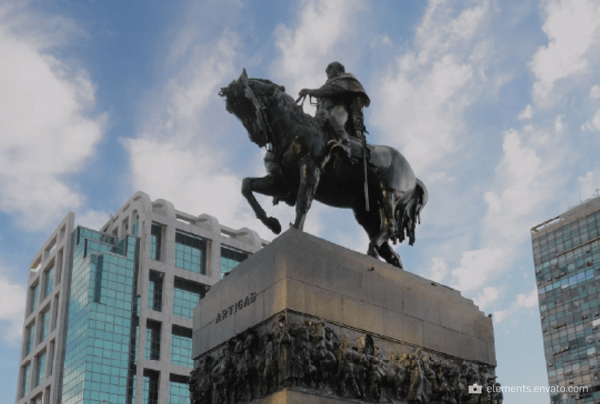 CHARLA Mesa de cierre  del curso: Movimientos migratorios actuales en Uruguay