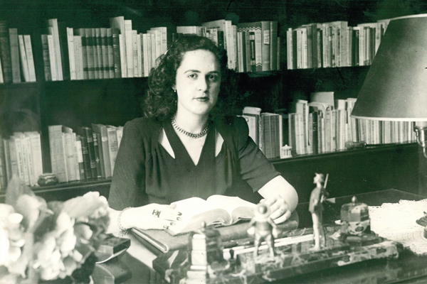 PRESENTACIÓN Rescate, tratamiento documental, digitalización para accesibilidad y difusión del archivo de Dora Isella Russell PRESENTACIÓN Rescate, tratamiento documental, digitalización para accesibilidad y difusión del archivo de Dora Isella Russell