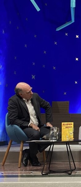 Lanzamiento "Economía para Matías"