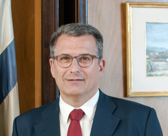 Entrevista al presidente de ANCAP, Alejandro Stipanicic, invitado por el programa Alumni UCUBS