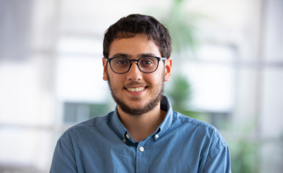 imagen de Graduado de Ciencia Política obtiene el Premio Nacional de Ciencia Política 