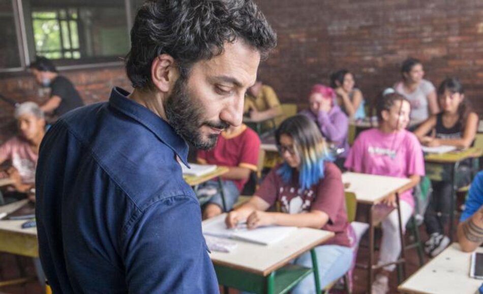 imagen de "El suplente" y la razón de ser de la educación en contextos vulnerables