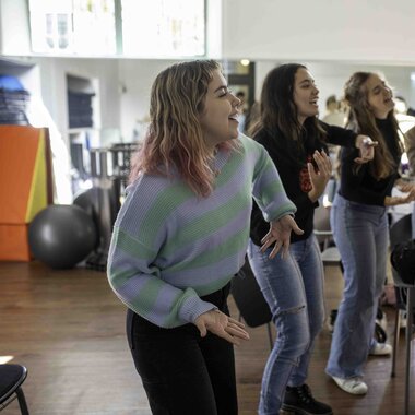 Alumnos en clase de coro