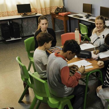 Talleres en colegios, Estudiar en la UCU