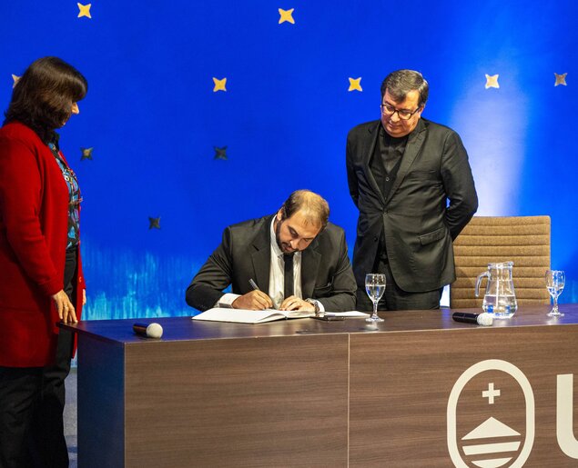 El Dr. Rodrigo Achigar es el nuevo decano de la Facultad de Ingeniería y Tecnologías