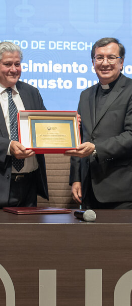 UCU reconoció al Dr. Durán Martínez como profesor emérito