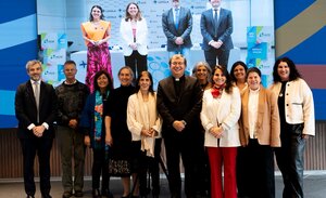 imagen de UCU y Universidad Loyola celebraron la graduación de los primeros estudiantes de su programa internacional